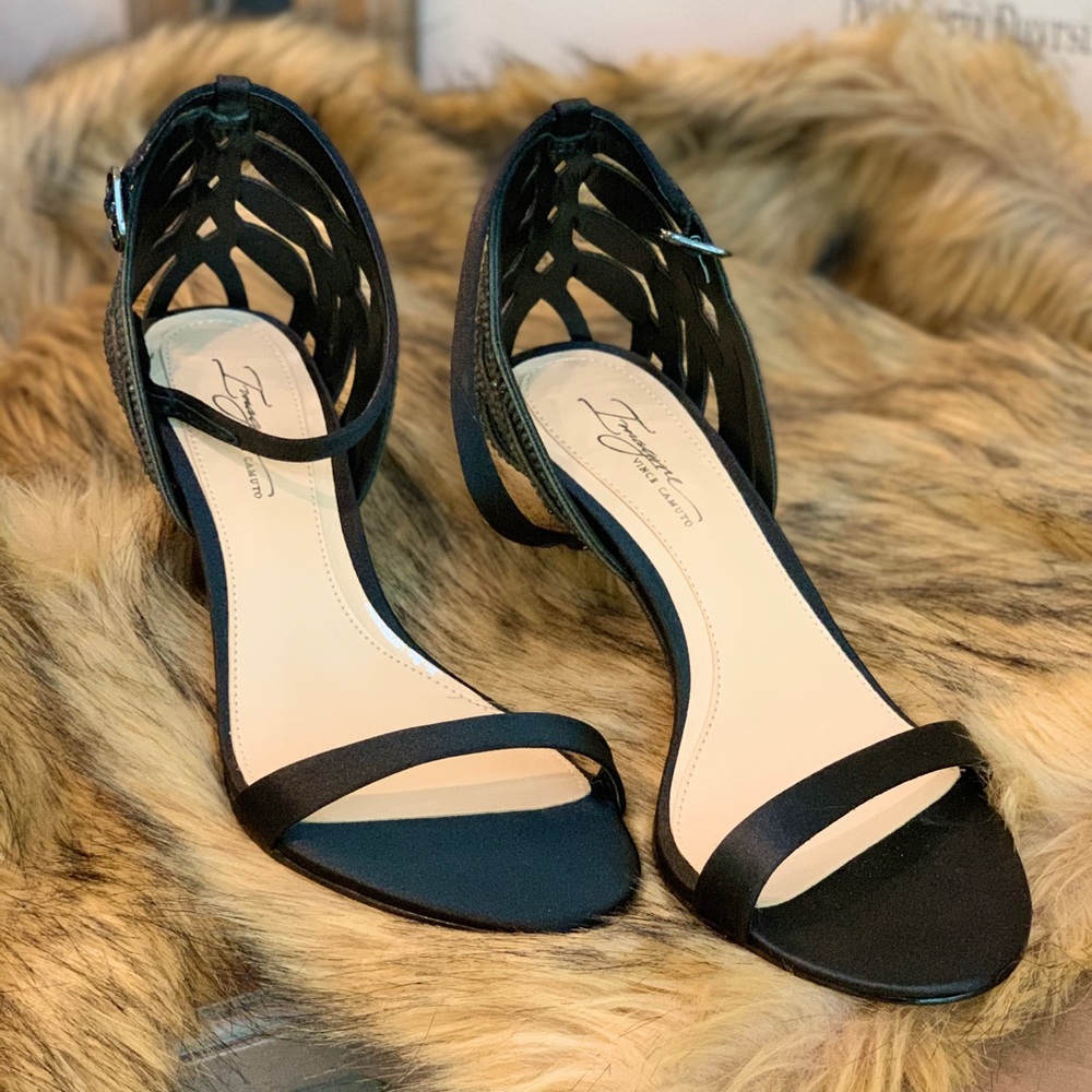 Imagine Vince Camuto (NWT)